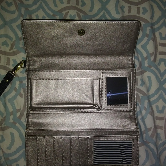 Wallet - Picture 3 of 4